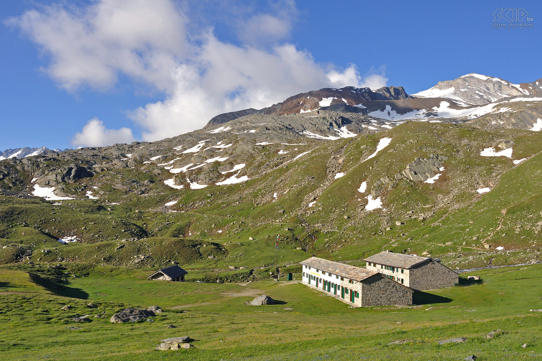 Rifugio Vittorio Sella We overnachten 2 dagen in Rifugio Vittorio Sella (2584m), ooit de privé-jachthut van de Italiaanse koning. Stefan Cruysberghs